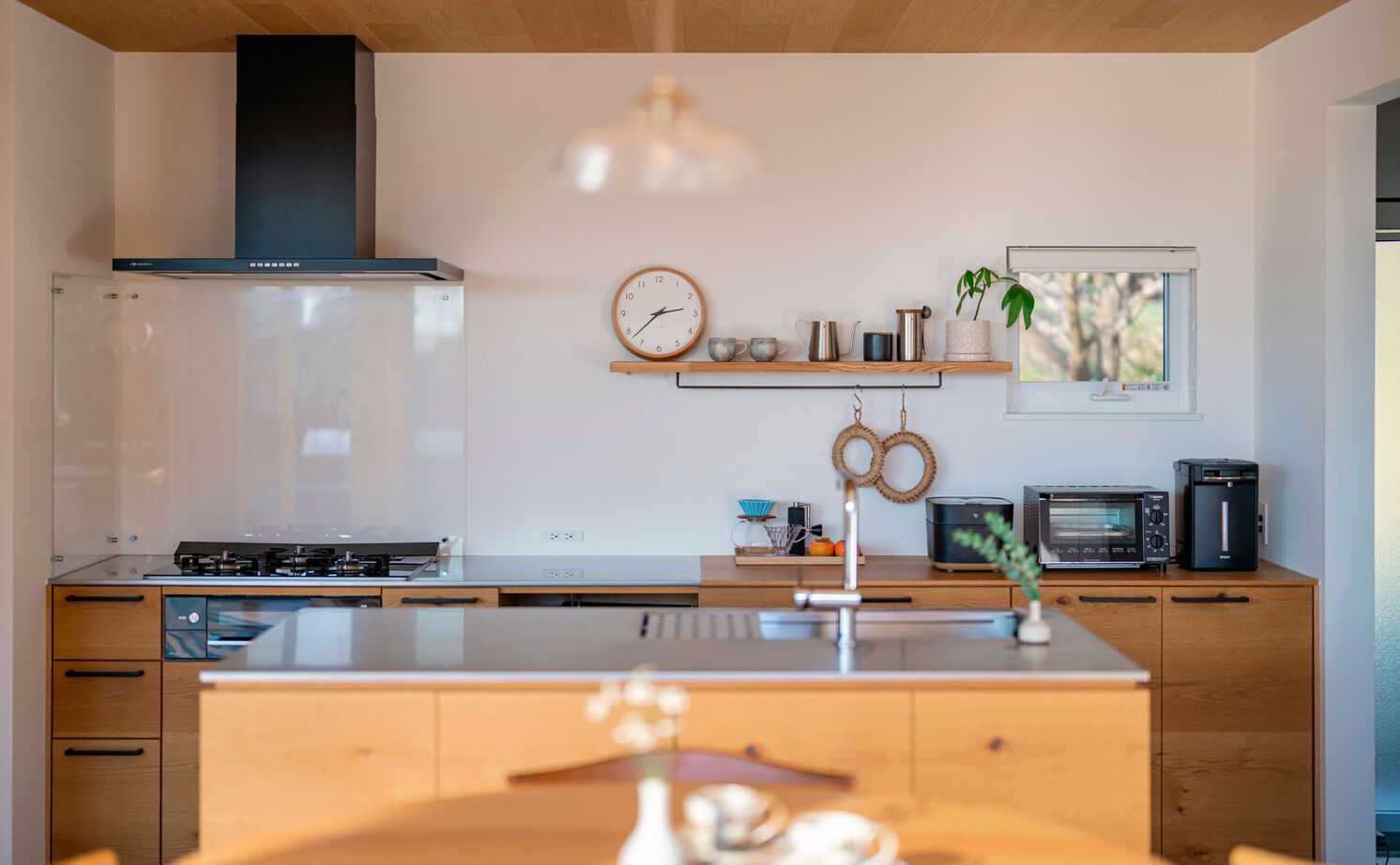 グランハウス 一級建築士事務所 【2000万円台/平屋/4LDK/間取り図】夕暮れに映える瓦屋根の平屋。和を醸すデザインと家事ラクを32坪に凝縮の建築実例画像5