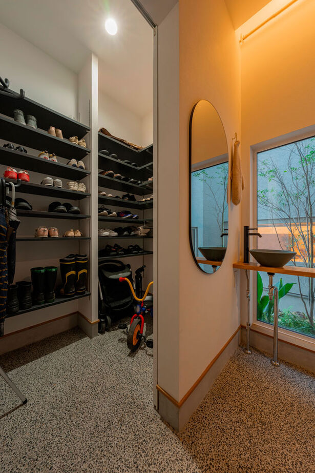 グランハウス 一級建築士事務所 【2000万円台/平屋/4LDK/間取り図】夕暮れに映える瓦屋根の平屋。和を醸すデザインと家事ラクを32坪に凝縮の建築実例画像14