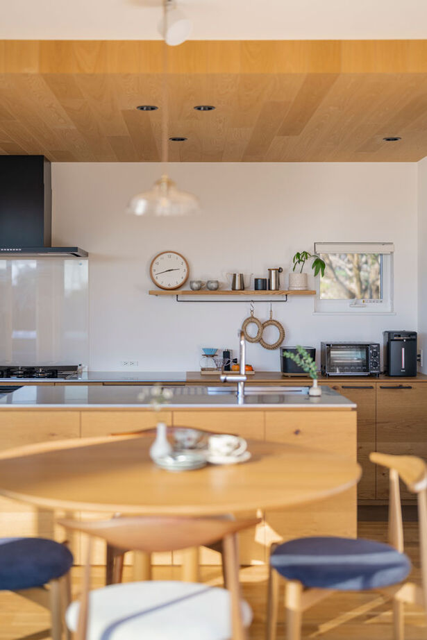 グランハウス 一級建築士事務所 【2000万円台/平屋/4LDK/間取り図】夕暮れに映える瓦屋根の平屋。和を醸すデザインと家事ラクを32坪に凝縮の建築実例画像15