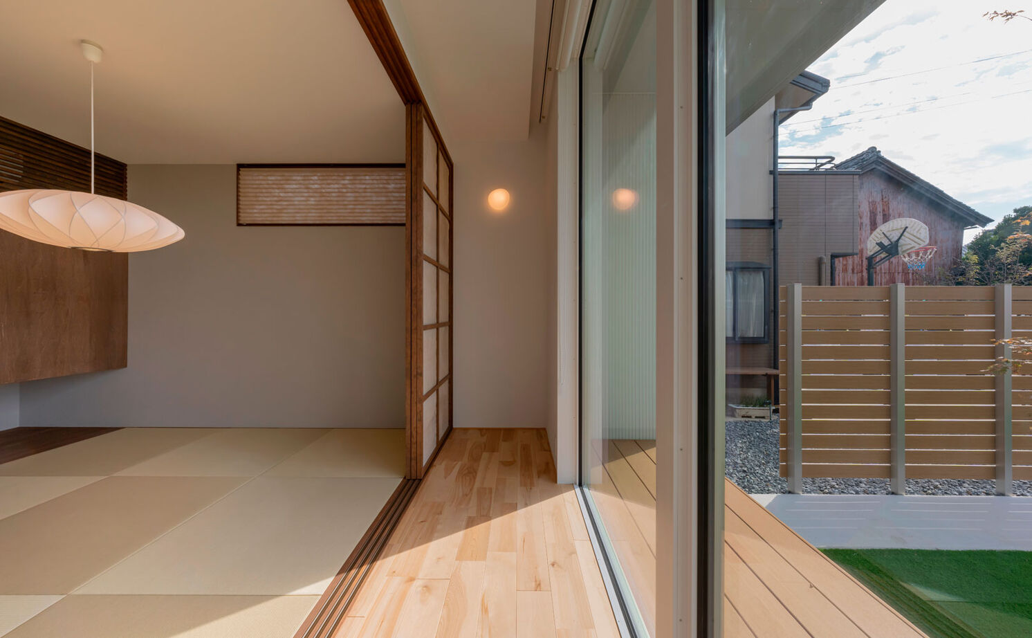 グランハウス 一級建築士事務所 【2000万円台/平屋/4LDK/間取り図】青の壁をすっと差した、北欧ナチュラルな平屋。まどろみのヌックも最高の建築実例画像8