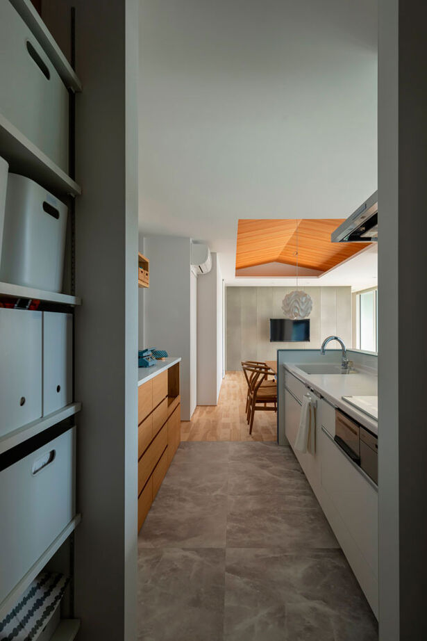 グランハウス 一級建築士事務所 【2000万円台/平屋/4LDK/間取り図】青の壁をすっと差した、北欧ナチュラルな平屋。まどろみのヌックも最高の建築実例画像13