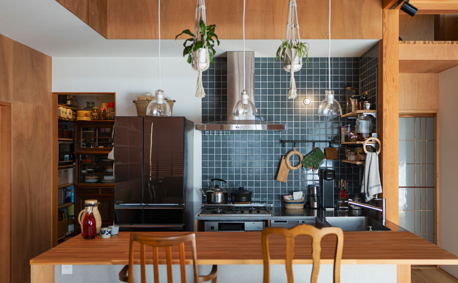 グランハウス 一級建築士事務所 【2000万円台/平屋/30坪台/間取り図】思い出をつなぐ平屋。２つのリビングやコの字キッチンで居心地抜群の建築実例画像9