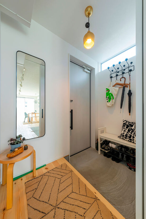 グランハウス 一級建築士事務所 【1000万円台/平屋/10坪台/間取り図】フィンランドに迷い込んだよう。北欧スタイルを楽しむ10坪の赤い平屋の建築実例画像4