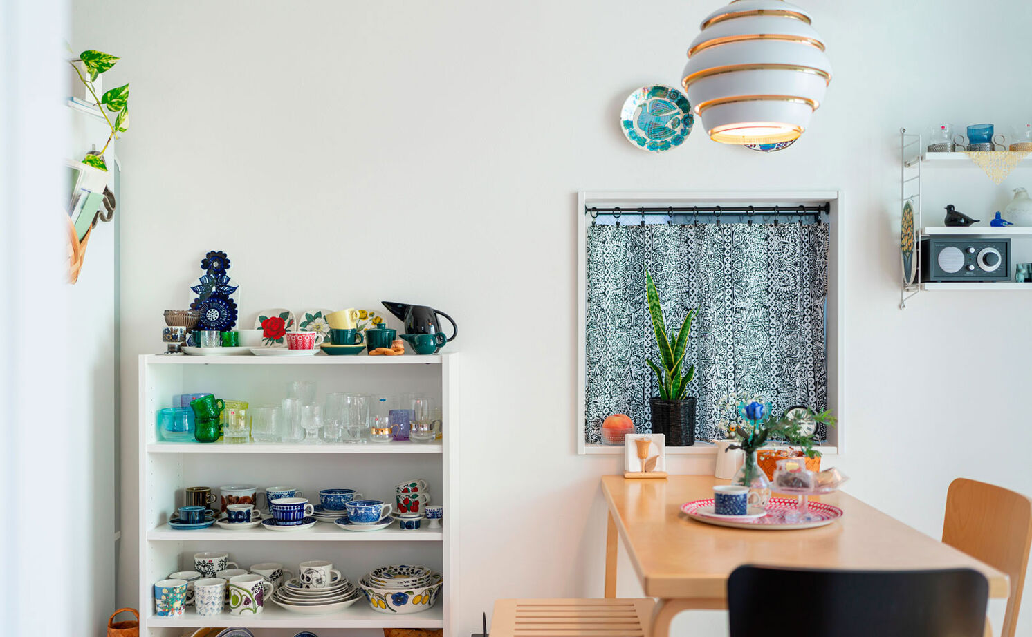 グランハウス 一級建築士事務所 【1000万円台/平屋/10坪台/間取り図】フィンランドに迷い込んだよう。北欧スタイルを楽しむ10坪の赤い平屋の建築実例画像6