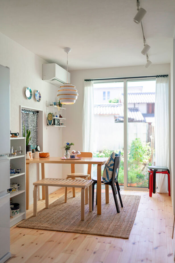 グランハウス 一級建築士事務所 【1000万円台/平屋/10坪台/間取り図】フィンランドに迷い込んだよう。北欧スタイルを楽しむ10坪の赤い平屋の建築実例画像8