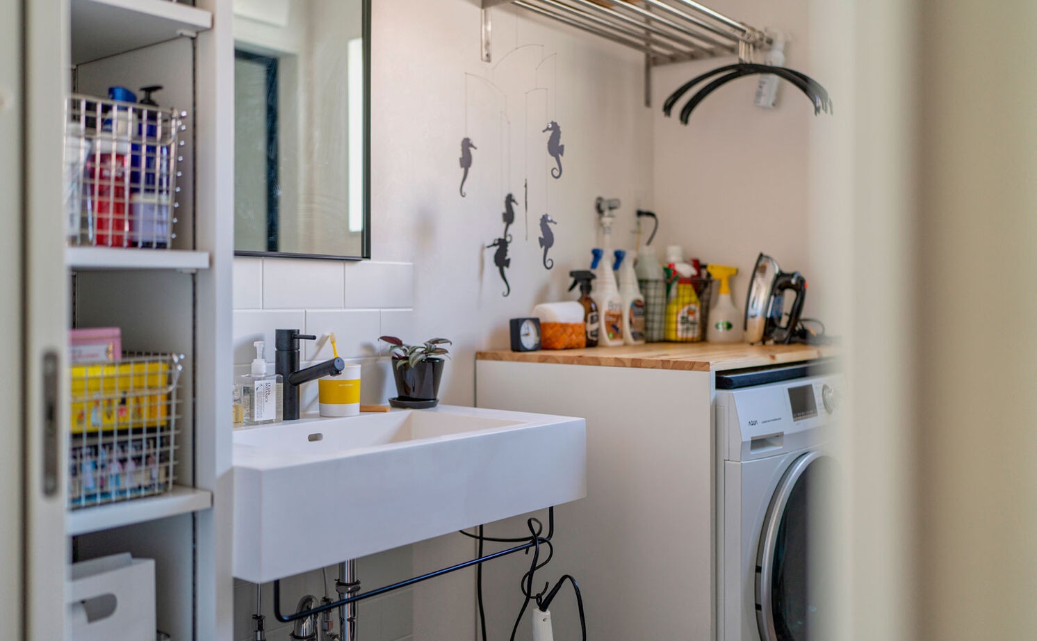 グランハウス 一級建築士事務所 【1000万円台/平屋/10坪台/間取り図】フィンランドに迷い込んだよう。北欧スタイルを楽しむ10坪の赤い平屋の建築実例画像11