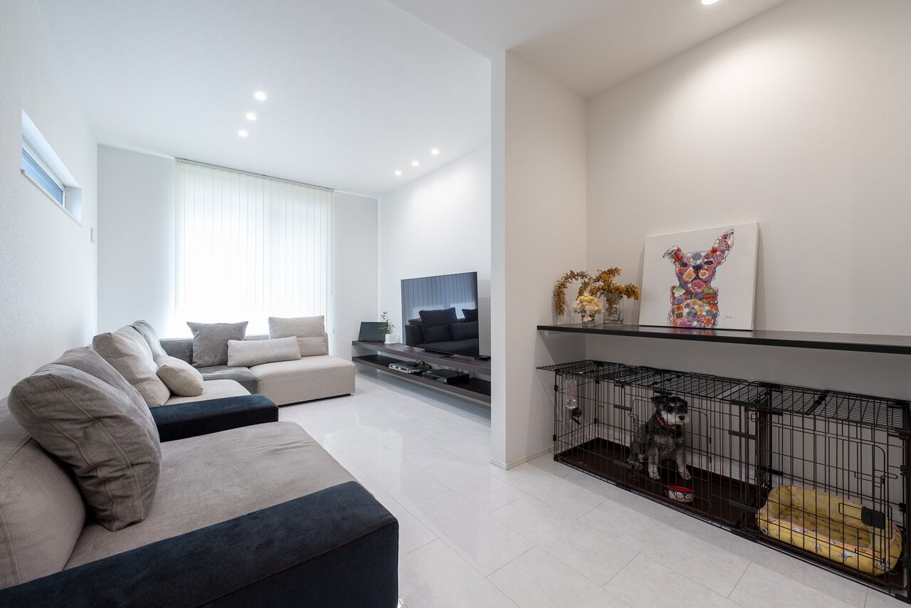 MD studio. 建築士とつくる家 【狭小地/3階建て/間取り図/ガレージ】21坪でも3階LDK+高天井+ルーフバルコニーで、仲間と集う開放感を実現の建築実例画像2