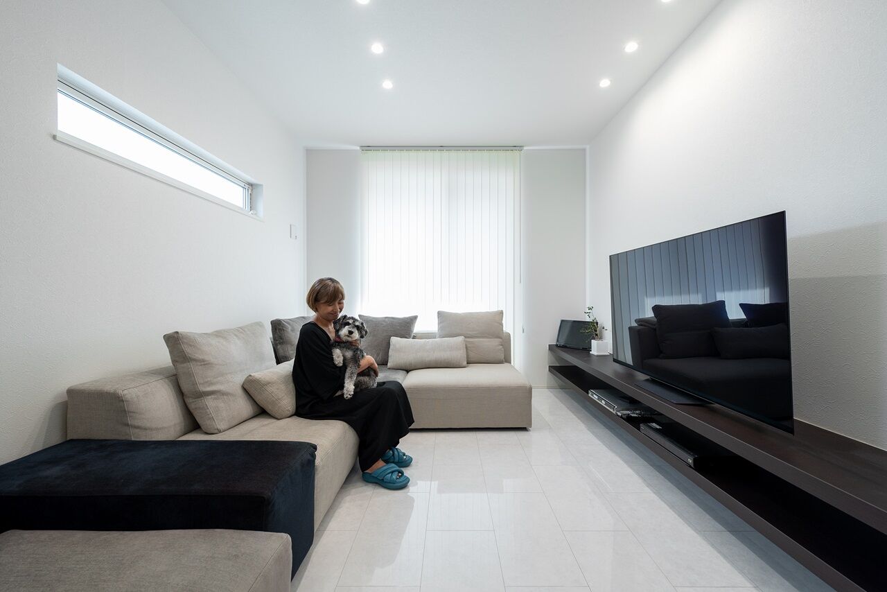 MD studio. 建築士とつくる家 【狭小地/3階建て/間取り図/ガレージ】21坪でも3階LDK+高天井+ルーフバルコニーで、仲間と集う開放感を実現の建築実例画像10