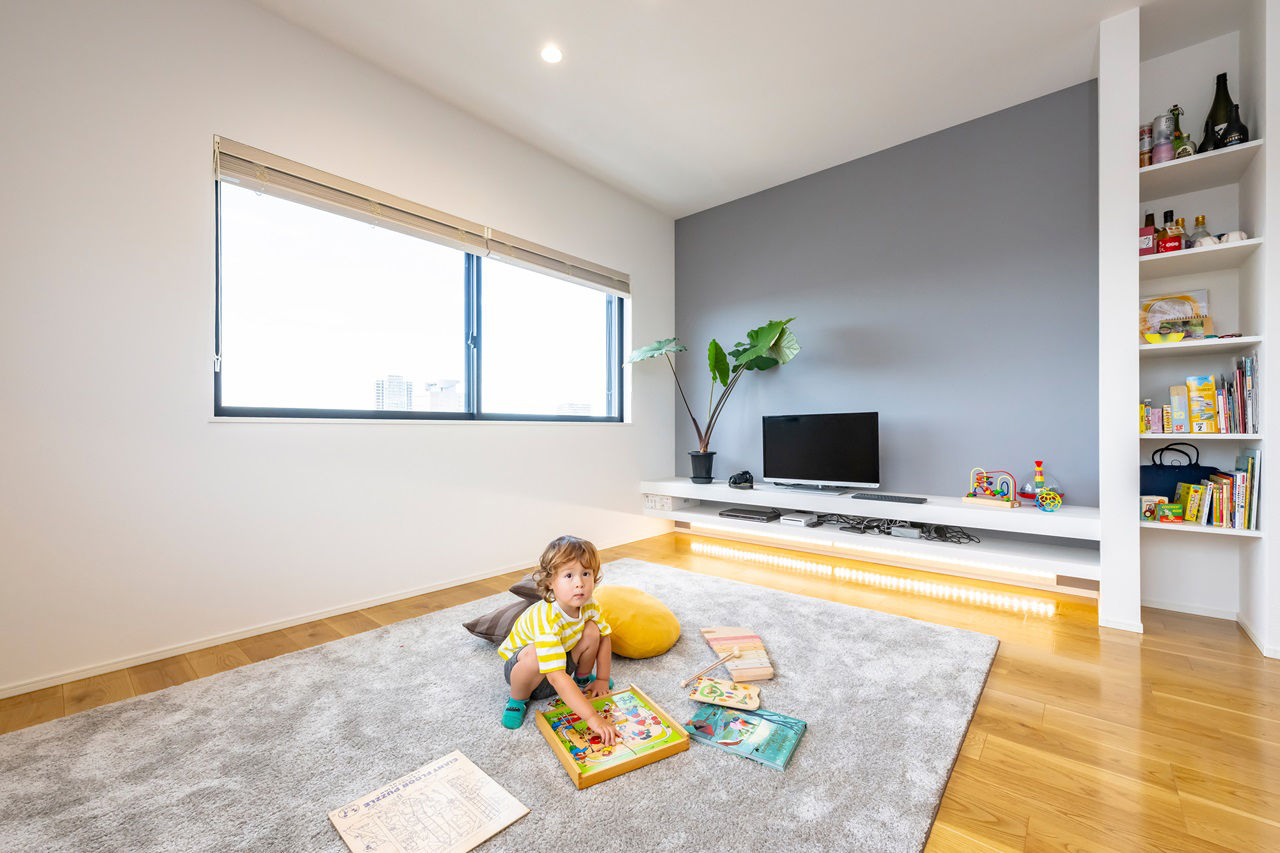 MD studio. 建築士とつくる家 【2階リビング/間取り図/変形地】高台の眺望を活かす窓とルーフバルコニーで、富士山と趣味を楽しむ暮らしの建築実例画像4