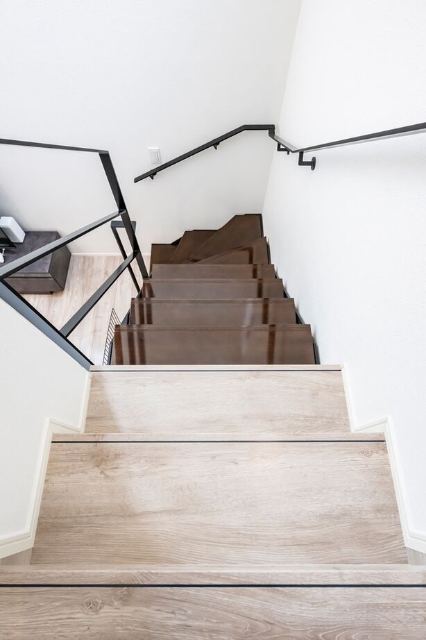 MD studio. 建築士とつくる家 【ペット/23坪/間取り図/狭小地】玄関兼用の広々土間と吹抜け設計が、愛犬と開放的に暮らす毎日を実現の建築実例画像13