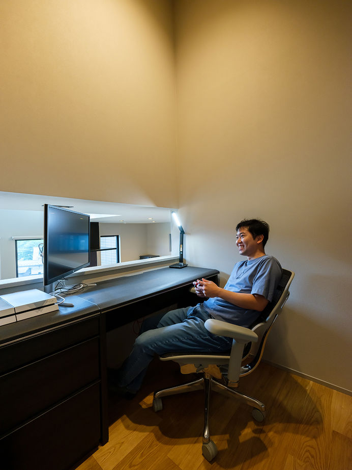 MD studio. 建築士とつくる家 【27坪/旗竿地/2階リビング/間取り図】高台の眺望を取り込む吹抜け窓と、家事ラクな回遊動線で快適な暮らしの建築実例画像8