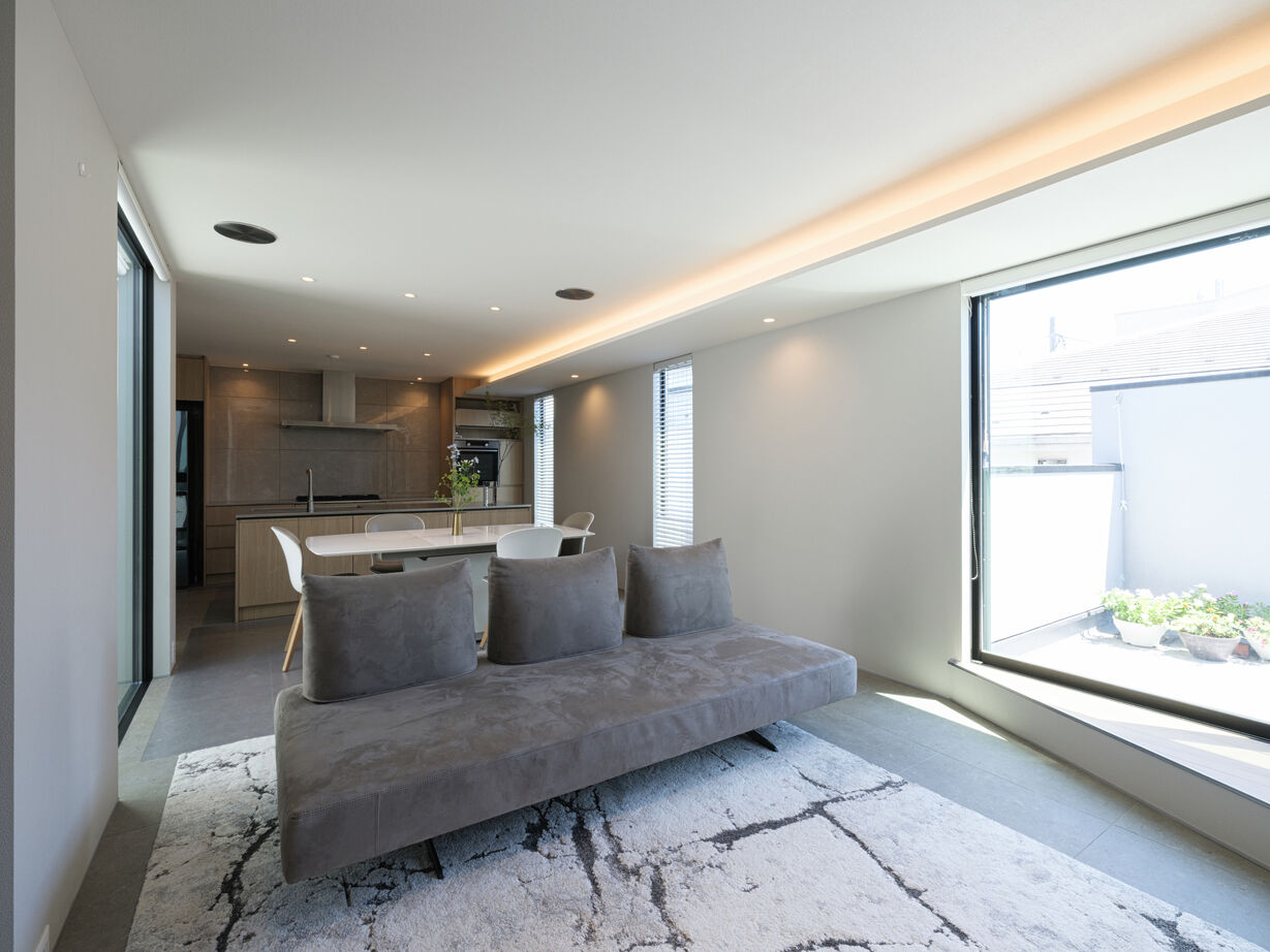 MD studio. 建築士とつくる家 【二世帯住宅/中庭/回遊動線】日常に光と緑がやさしく満ちる住まいの建築実例画像4