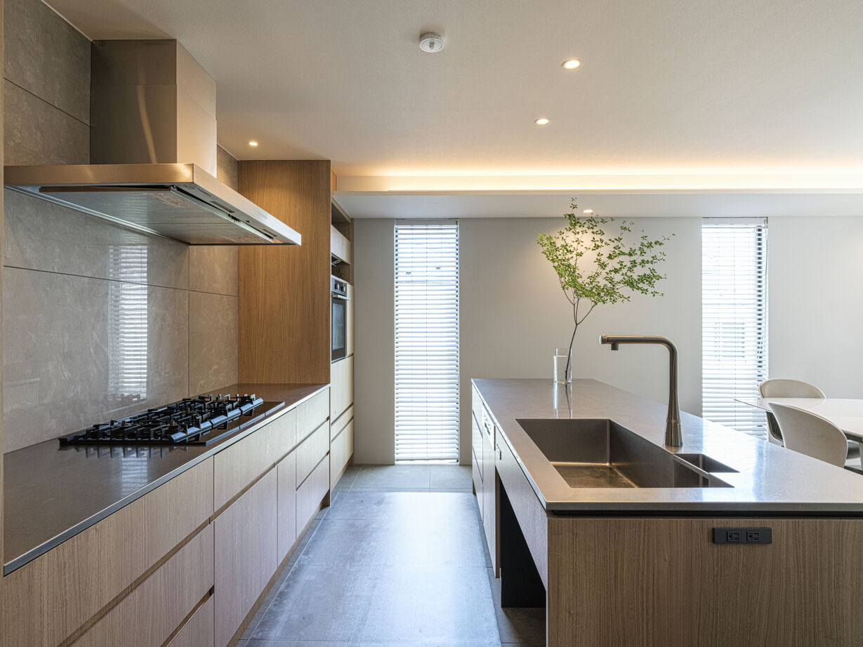 MD studio. 建築士とつくる家 【二世帯住宅/中庭/回遊動線】日常に光と緑がやさしく満ちる住まいの建築実例画像6