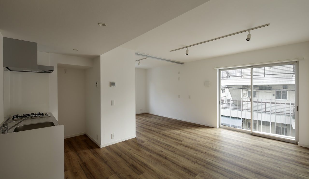 フルキスペースデザイン 【賃貸併用住宅/二世帯】上質で洗練された外観と、中庭とつながる広々とした大空間が魅力の住まいの建築実例画像9