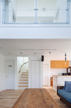  デザインハウス・エフ 【1000万円台/20坪台/間取り図】ウッドデッキでアウトドア気分も味わえる。爽やかなカリフォルニアスタイルの建築実例画像4