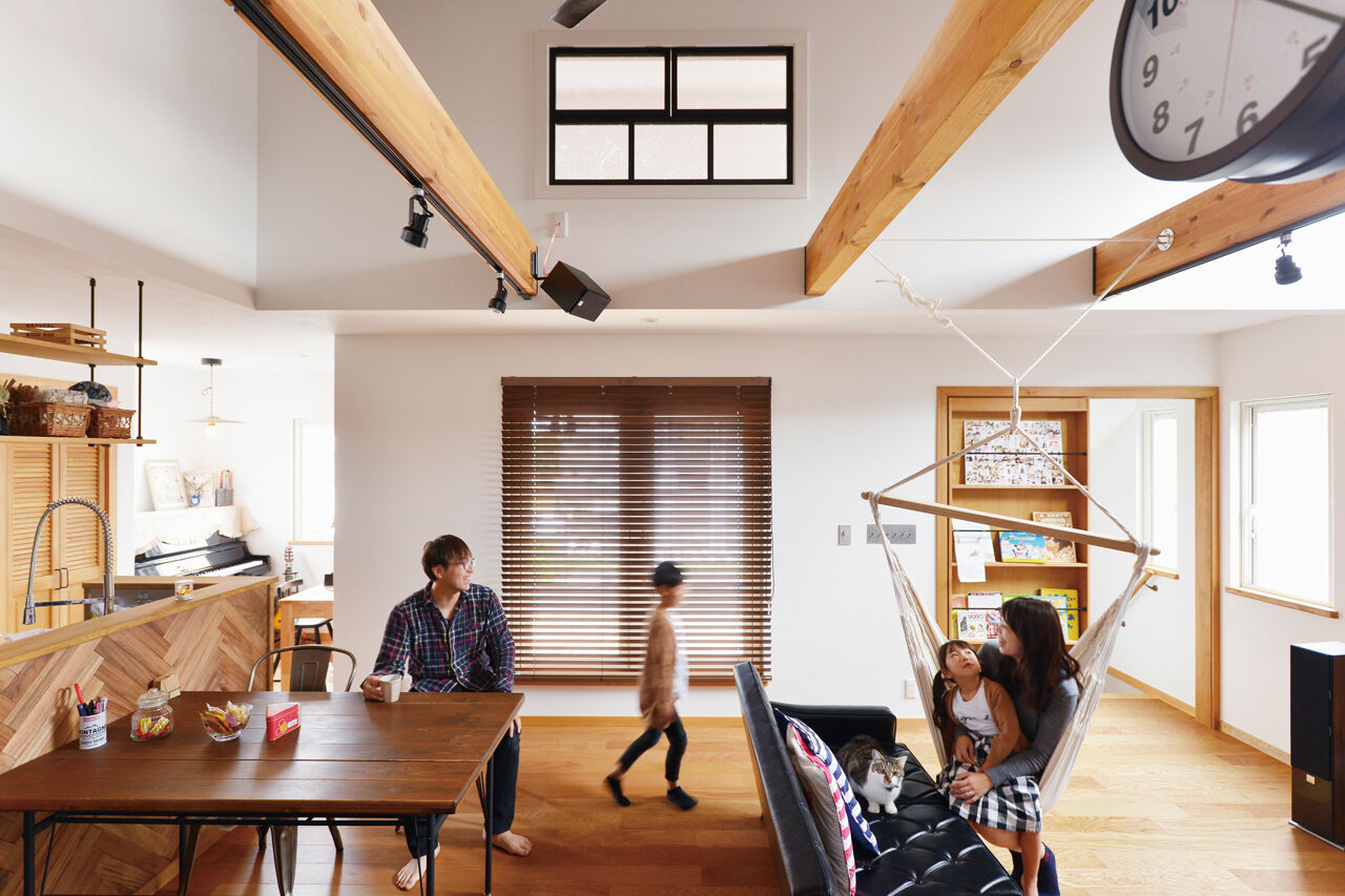  デザインハウス・エフ 【間取り有】インダストリアル感がかっこいい！ブルックリンカフェ風リビングには吹き抜けとロフトも！の建築実例画像4