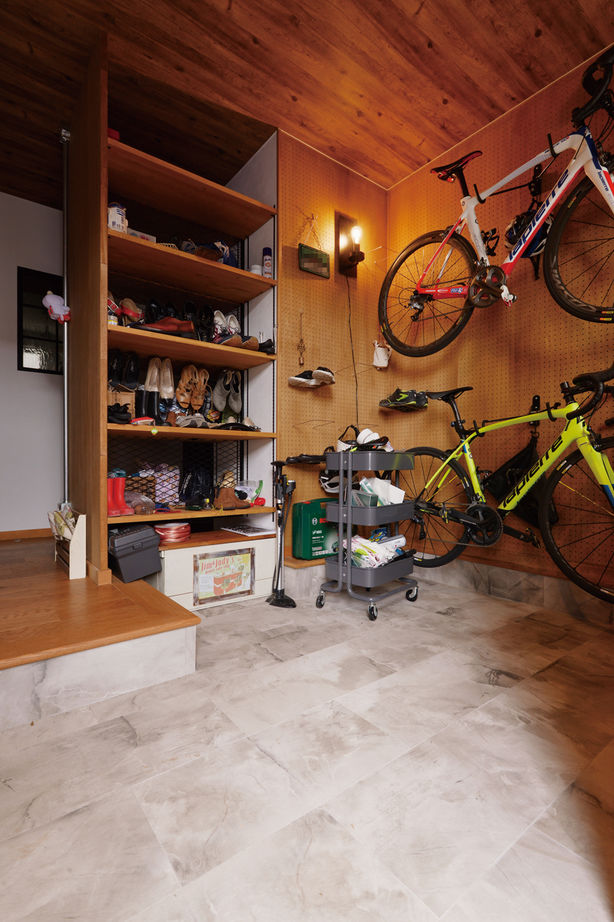  デザインハウス・エフ 【間取り有】インダストリアル感がかっこいい！ブルックリンカフェ風リビングには吹き抜けとロフトも！の建築実例画像7