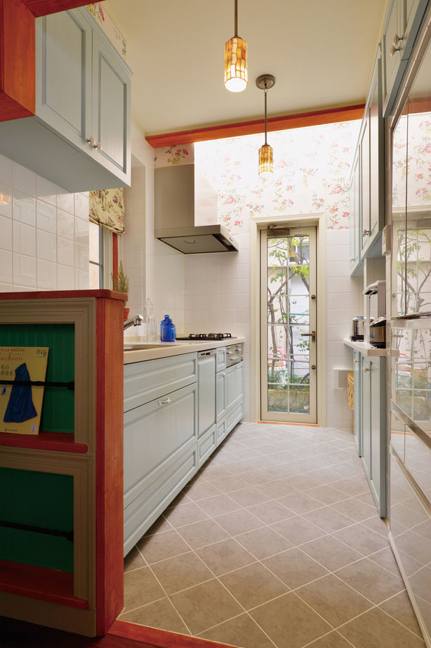  デザインハウス・エフ 【2000～2499万円・間取りあり】コロニアル様式の3階建てを21坪の狭小地にこだわりのオーダーメイドでの建築実例画像5