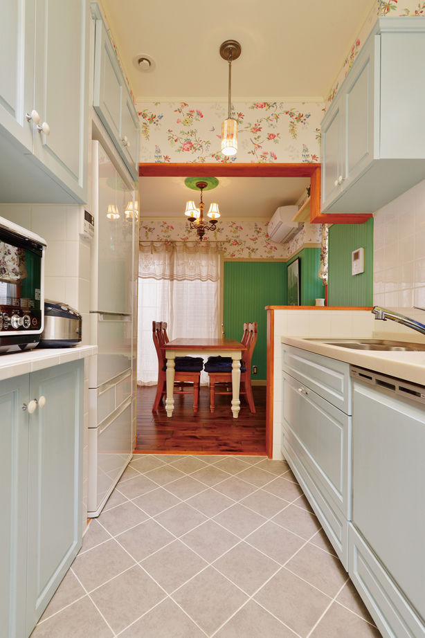  デザインハウス・エフ 【2000～2499万円・間取りあり】コロニアル様式の3階建てを21坪の狭小地にこだわりのオーダーメイドでの建築実例画像6