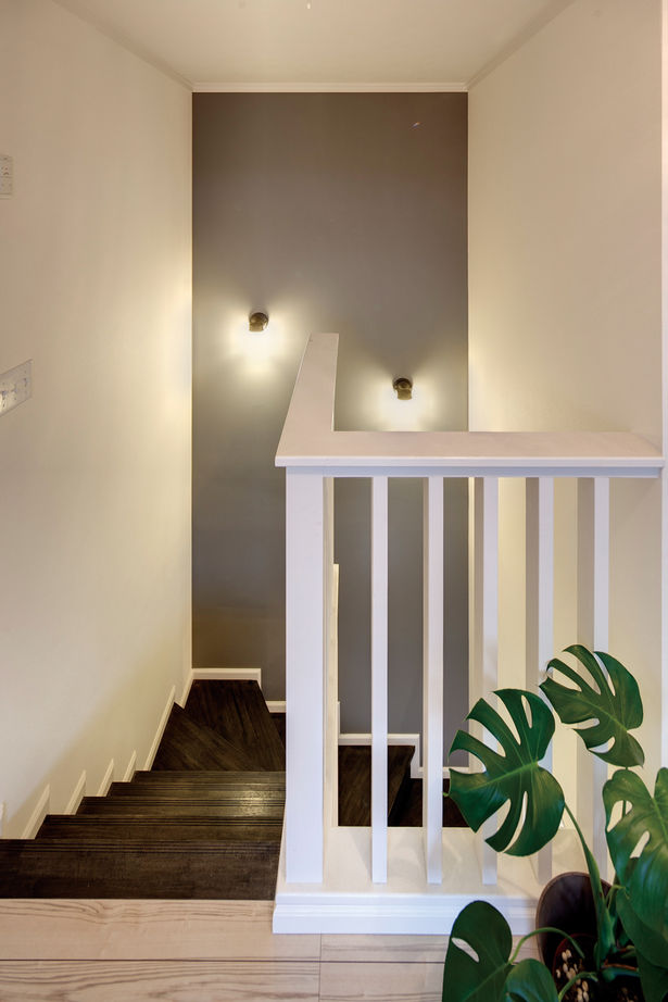  デザインハウス・エフ 【1500～1999万円・間取りあり】アメリカ映画のワンシーンみたい！風が気持ちいいカバードポーチのある家の建築実例画像6