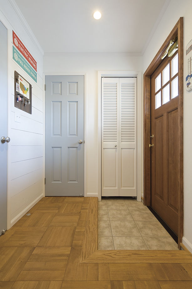  デザインハウス・エフ 【1500万～1999万円・間取りあり】無垢床にこだわり憧れを詰め込んだ、シンプルなアメリカンハウスを実現の建築実例画像10