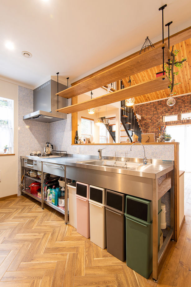  デザインハウス・エフ 【1000万円台/20坪台/間取り図】片流れ屋根に吹き抜けのLDK。平屋のようなアメリカン・アウトドアハウスの建築実例画像5