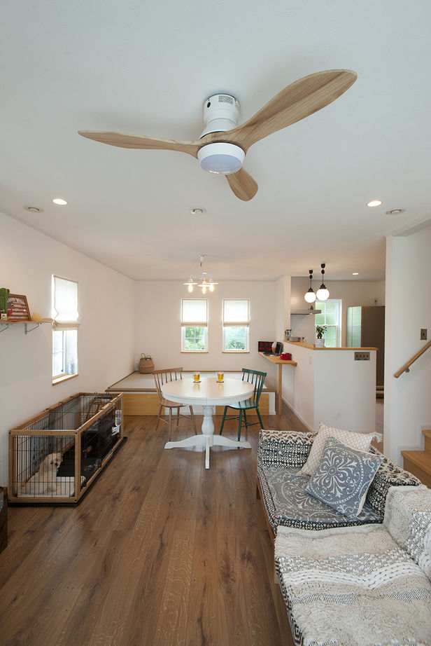  デザインハウス・エフ 【1500万～1999万円・間取りあり】淡いグリーンのラップサイディングが映えるアメリカンハウスの建築実例画像3