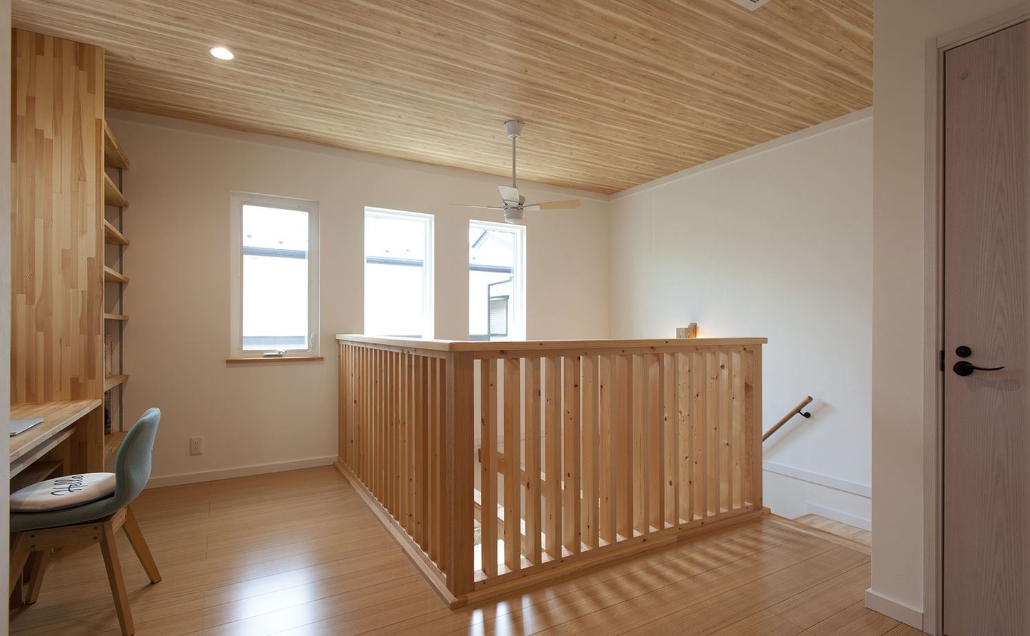  デザインハウス・エフ 【1000万円台/30坪台/間取り図/書斎/吹き抜け】「大好き」が沢山詰まった、おしゃれ可愛い北欧スタイルの家の建築実例画像10