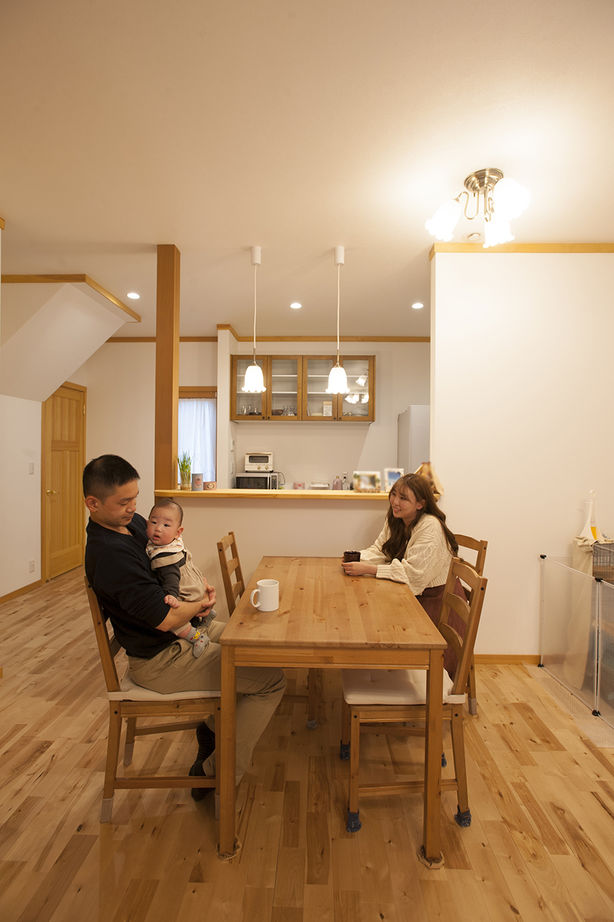  デザインハウス・エフ 【1500万～1999万円・間取りあり】三角屋根がお洒落な北欧スタイルの外観と、開放的なLDKを実現の建築実例画像4