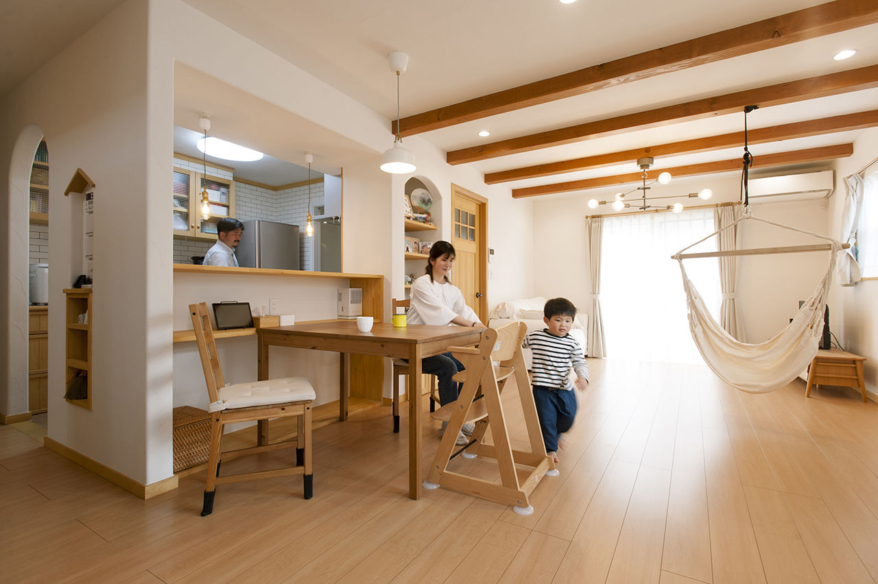  デザインハウス・エフ 【1000万円台/38坪/間取り図】変化に富んだ空間が魅力。本場のデザインを表現したプロヴァンスのお家の建築実例画像3