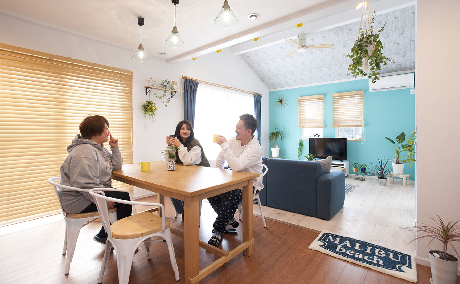  デザインハウス・エフ 【1000万円台/20坪台/平屋/間取り図】爽やかなブルーが印象的。ナチュラルテイストのアメリカンハウスの建築実例画像4