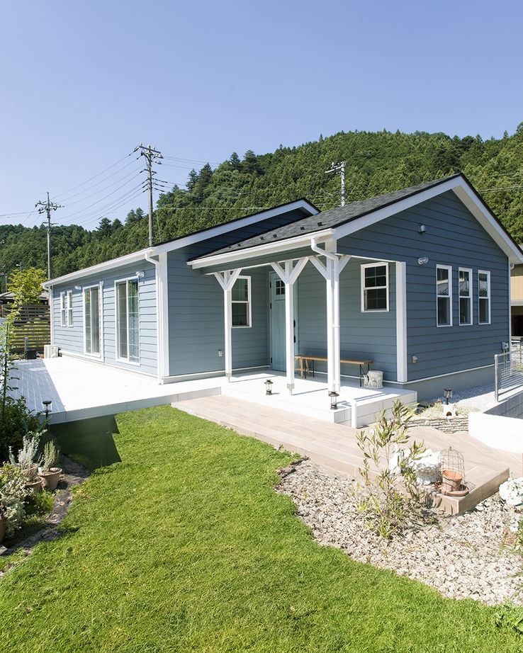  デザインハウス・エフ 【1000万円台/26坪/平屋/無垢材/間取り図有】ブルーの統一感が爽やかなアメリカンフラットハウスの建築実例画像1