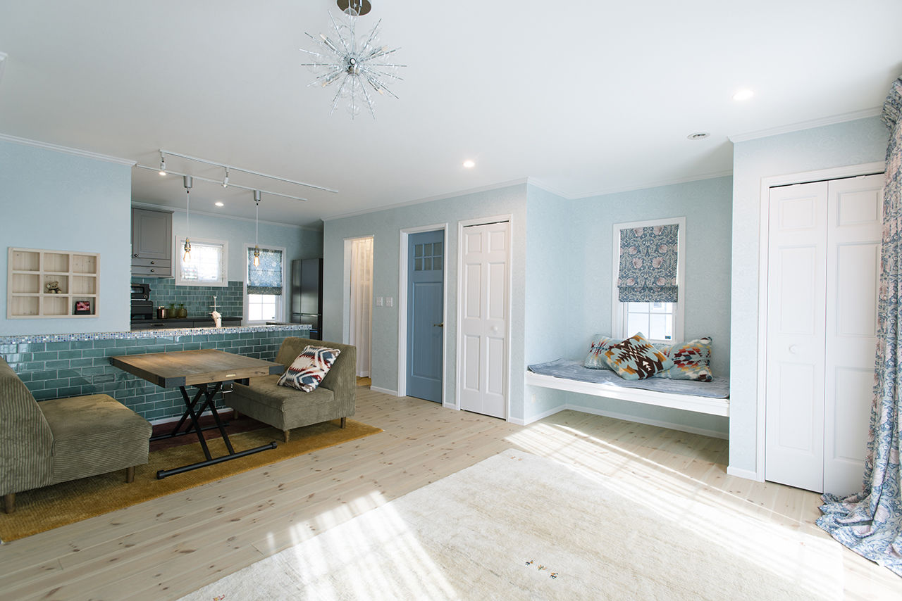  デザインハウス・エフ 【1000万円台/26坪/平屋/無垢材/間取り図有】ブルーの統一感が爽やかなアメリカンフラットハウスの建築実例画像3