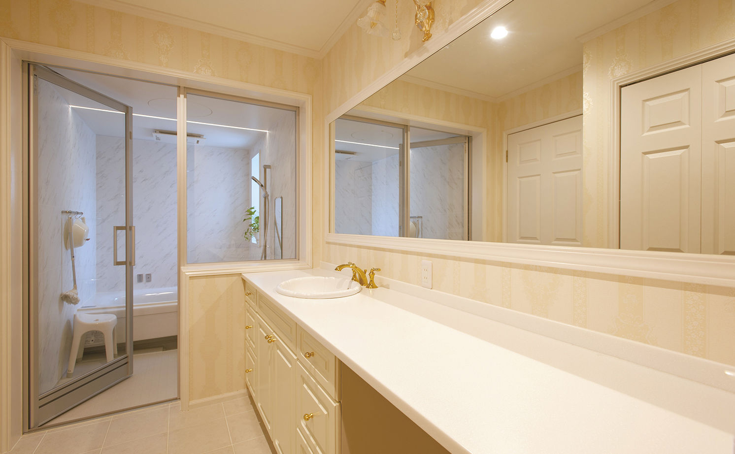 古川工務店 【5500万～5999万円・間取りあり】サーキュラー階段にコンサバトリー。エレガントな本格派輸入住宅を実現の建築実例画像14