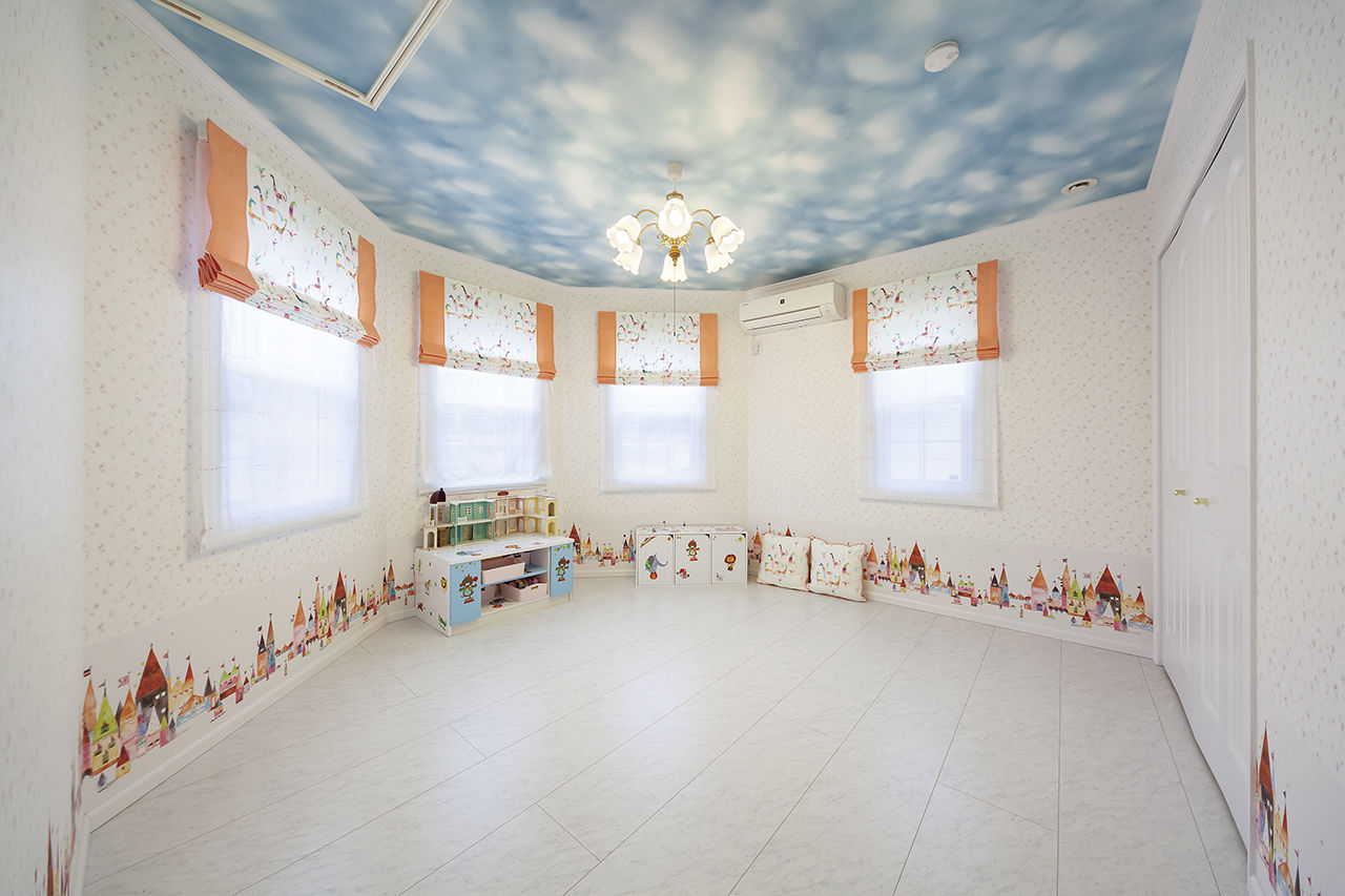 古川工務店 シャンデリアとサーキュラー階段が見る人を魅了させる、まるでお城のような邸宅の建築実例画像7