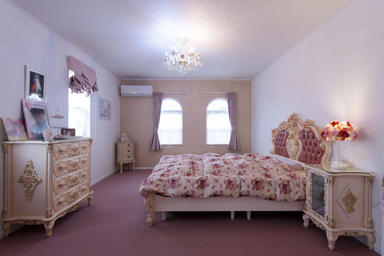 古川工務店 【2500万～2999万円/間取り図/サーキュラー階段/ガレージ】妻の想いが詰まった宮殿のような輸入住宅の建築実例画像9