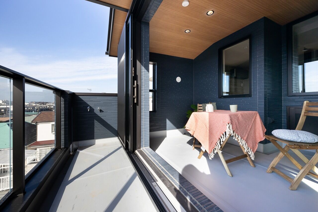 アゼリアホーム｜賃貸併用・設計・管理 【三鷹市/変形地】インナーバルコニーで富士山を眺めながらリラックスできる住まいの建築実例画像8