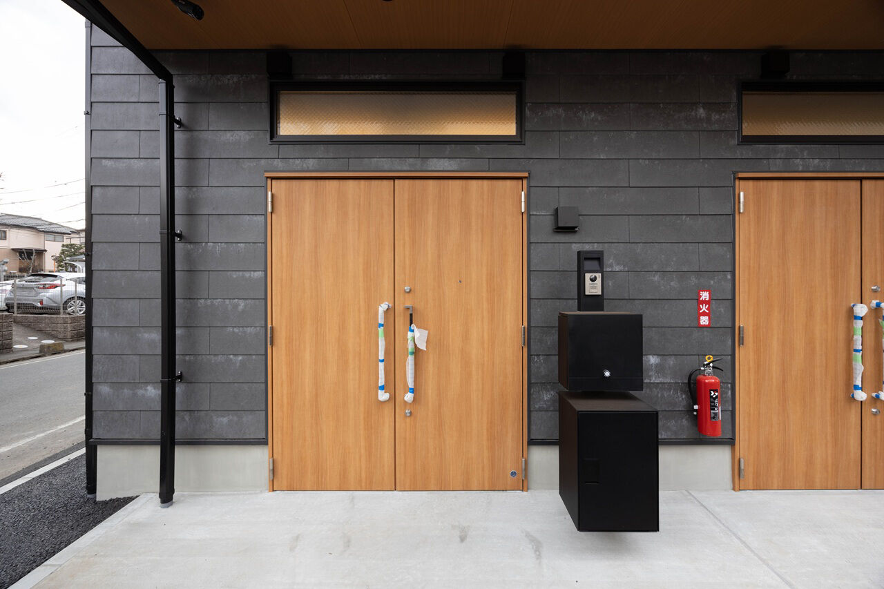 アゼリアホーム｜賃貸併用・設計・管理 【川崎市/賃貸併用住宅】大きな土間で愛車をメンテナンスできるバイクガレージハウスの建築実例画像2