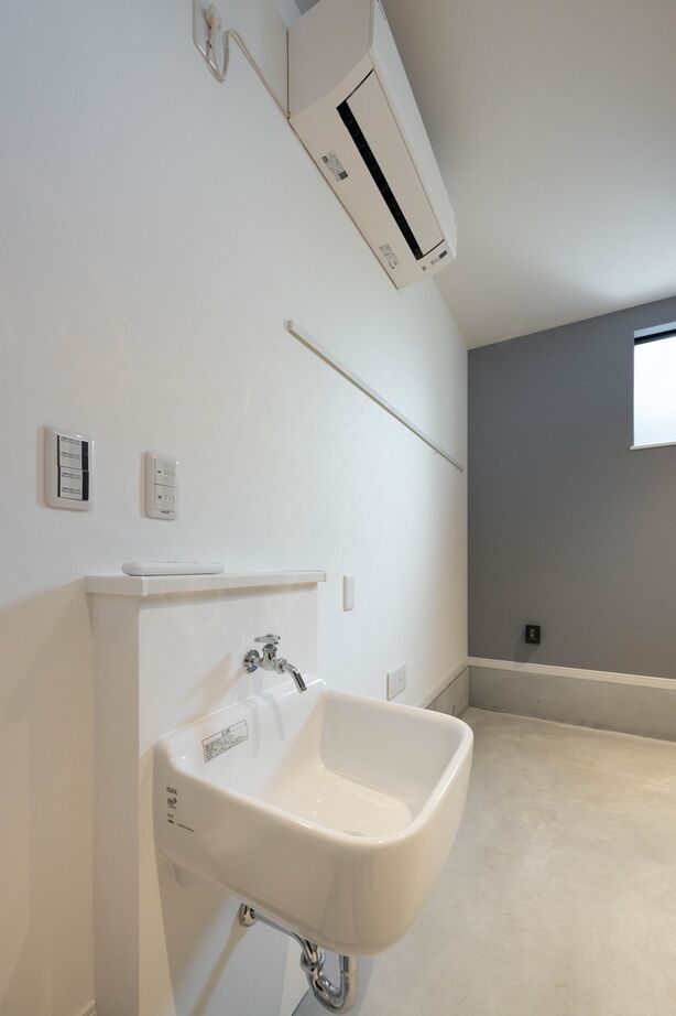 アゼリアホーム｜賃貸併用・設計・管理 【川崎市/賃貸併用住宅】大きな土間で愛車をメンテナンスできるバイクガレージハウスの建築実例画像4