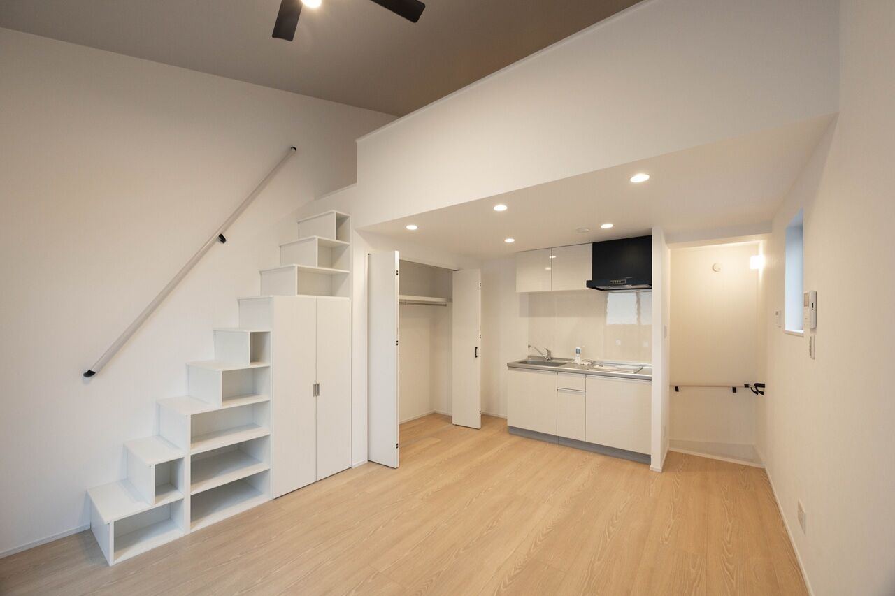 アゼリアホーム｜賃貸併用・設計・管理 【川崎市/賃貸併用住宅】大きな土間で愛車をメンテナンスできるバイクガレージハウスの建築実例画像6