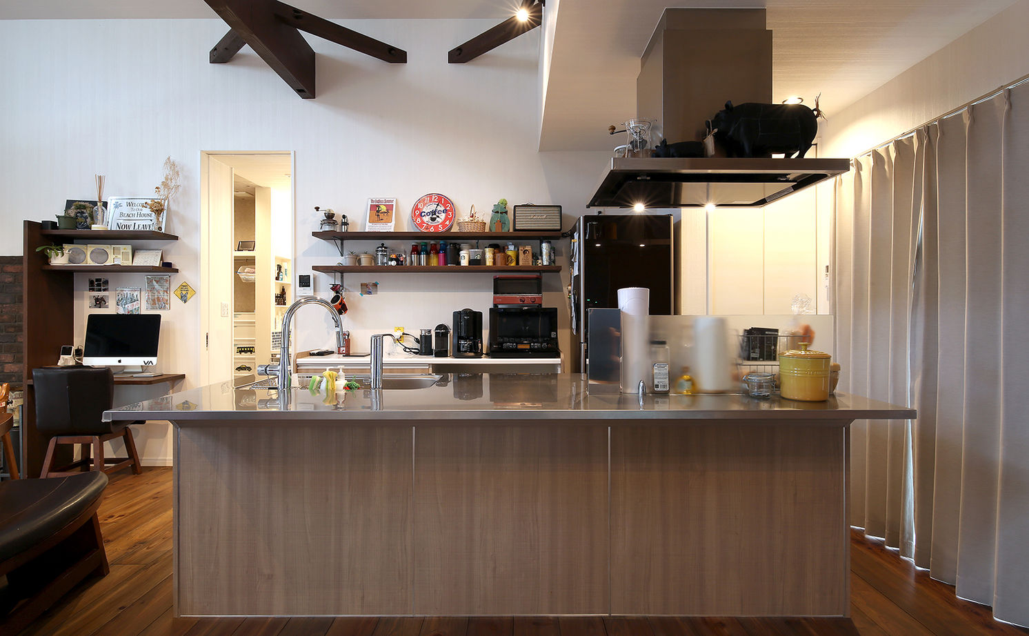 悠悠ホーム 【2500万円～2999万円で建てた家】爽やかな風が吹き抜ける平屋サーファーズハウス。外断熱工法で広い空間の建築実例画像5