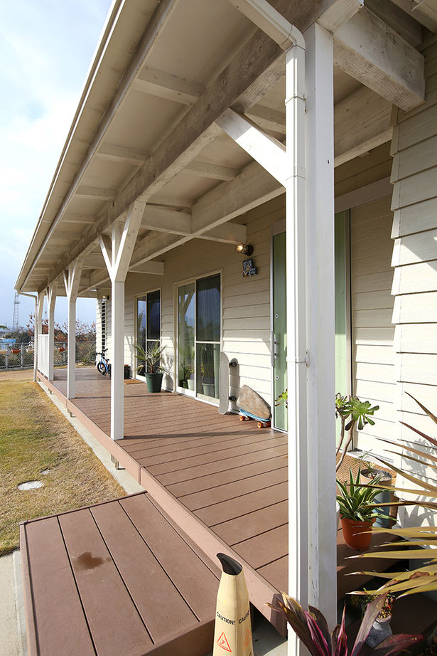 悠悠ホーム 【2500万円～2999万円で建てた家】爽やかな風が吹き抜ける平屋サーファーズハウス。外断熱工法で広い空間の建築実例画像18