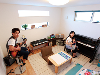 悠悠ホーム 【3500万円～4000万円で建てた家】ビルトインガレージでアウトドア気分 「格好良さ」と「癒し」の家の建築実例画像6