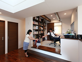 悠悠ホーム 【3500万円～4000万円で建てた家】ビルトインガレージでアウトドア気分 「格好良さ」と「癒し」の家の建築実例画像8