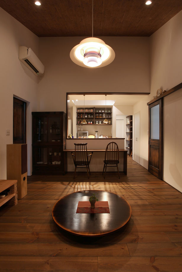 悠悠ホーム 【2000万円～2500万円で建てた家】ジャズと珈琲が似合うレトロな平屋。夫婦で語らい、わんこと共に暮らす家の建築実例画像7