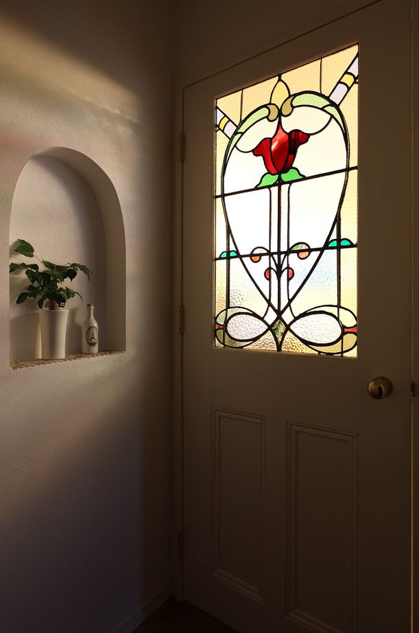 悠悠ホーム 【1500万円～1999万円で建てた家】輸入住宅のデザインを起点に施主の個性でまとめた住まいの建築実例画像4