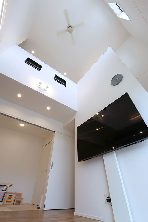 悠悠ホーム 【2600万円で建てた家／35坪／間取り図有】家事ラク動線+たっぷりの収納が嬉しい、ナチュラルテイストの家の建築実例画像5