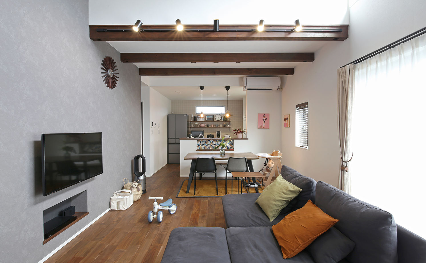 悠悠ホーム 【2000万円～2499万円×31坪】アジアンリゾートのカッコよさと暮らしやすさを実現した家の建築実例画像1