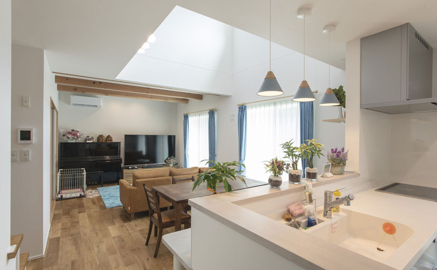 悠悠ホーム 【3,420万円×46坪】家族5人が健康に暮らす、ロフト付きブラック外壁の家の建築実例画像7