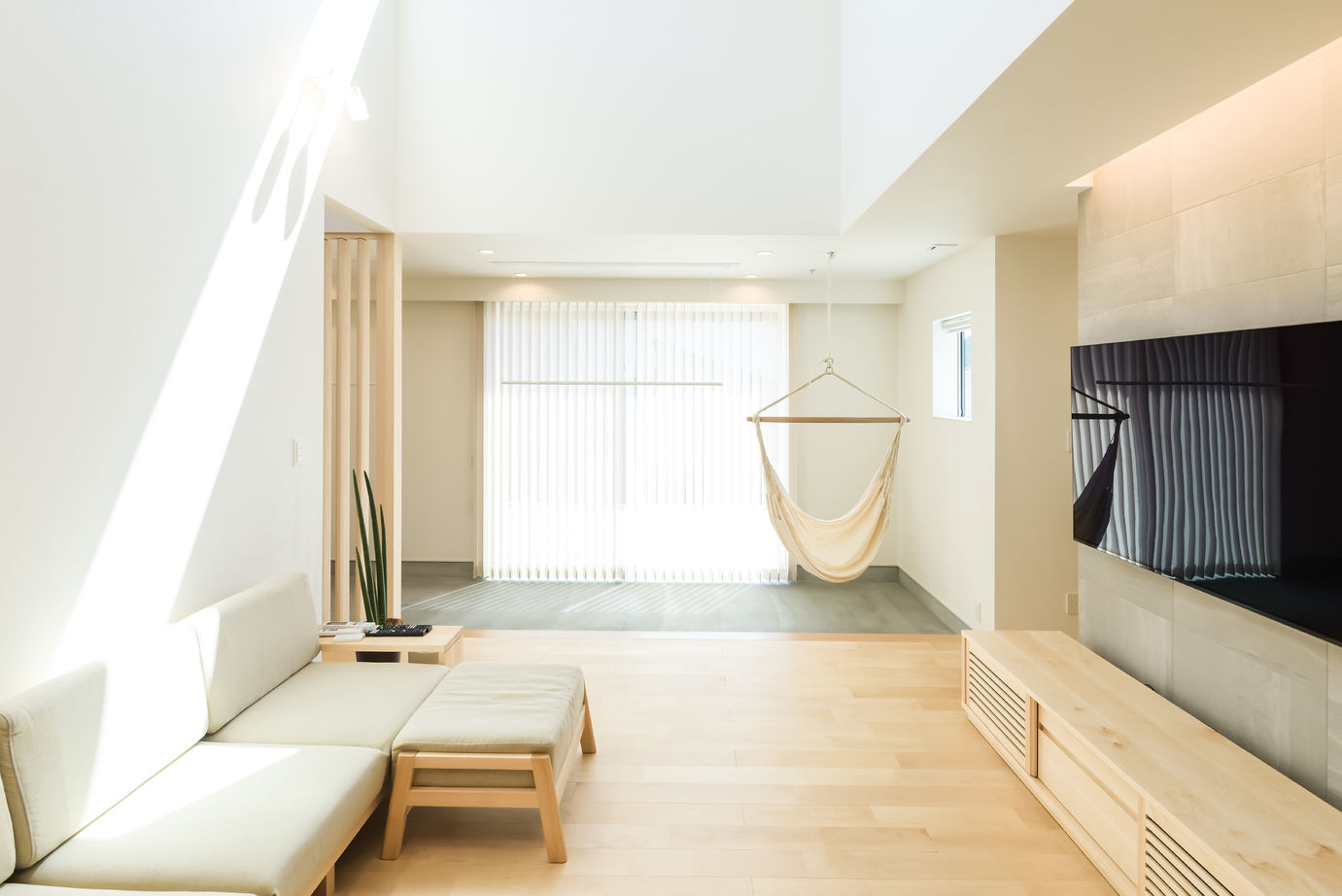 悠悠ホーム 【2,500万円～2,999万円×43坪】シンプルで機能的な暮らしを実現したナチュラルテイストの家の建築実例画像2